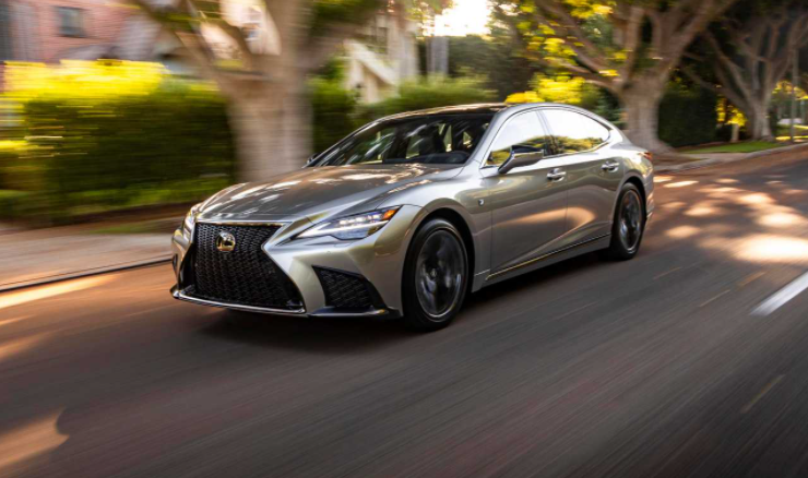 升級的2021年雷克薩斯LS獲得12.3英寸觸摸屏，起價(jià)為7.6萬(wàn)美元