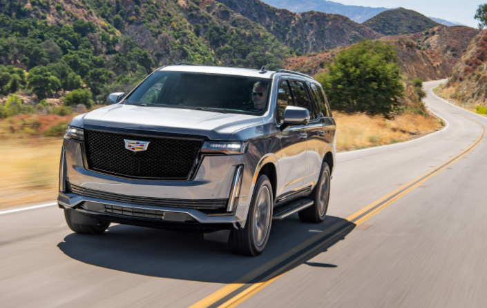 2021年凱迪拉克的標準版提供無(wú)線(xiàn)Android Auto和CarPlay功能