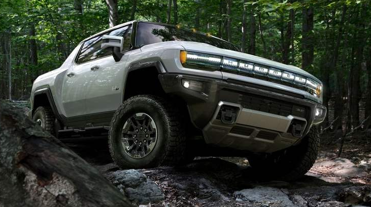 通用汽車(chē)展示了GMC悍馬電動(dòng)SUV和雪佛蘭電動(dòng)皮卡的設計