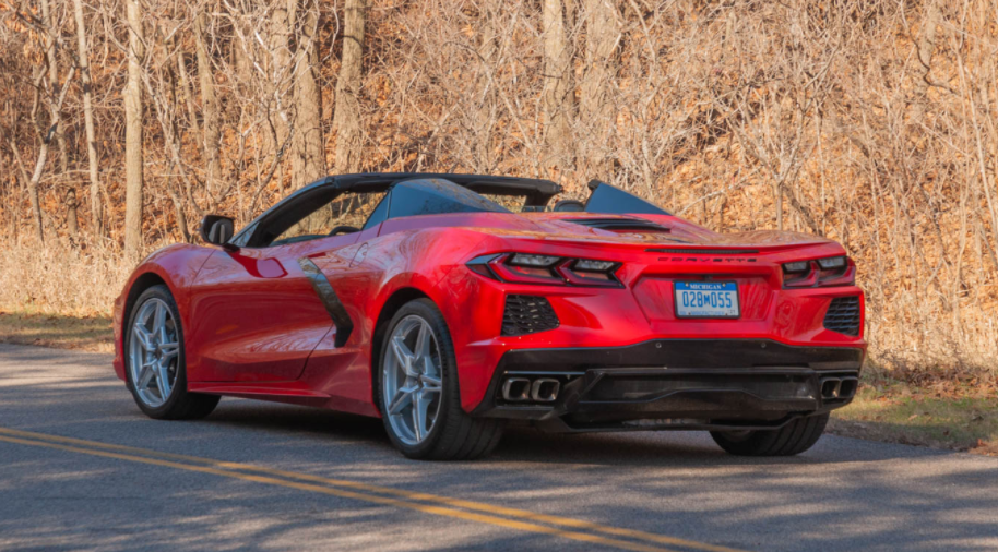 2020年雪佛蘭Corvette敞篷車(chē)證明了運動(dòng)車(chē)轉向中置引擎布局的合理性