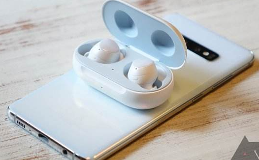 三星新的無(wú)線(xiàn)耳機的名稱(chēng)：Galaxy Buds Pro