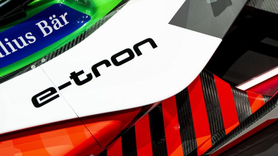 奧迪最新的Formula E賽車(chē)配備了汽車(chē)制造商自己的驅動(dòng)系統