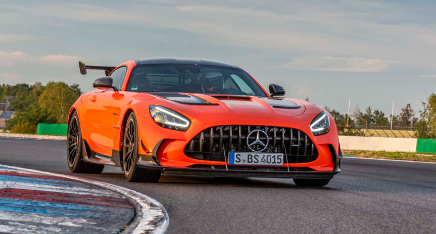 最新的AMG GT運動(dòng)型賽車(chē)具備良好的空氣動(dòng)力學(xué)性能