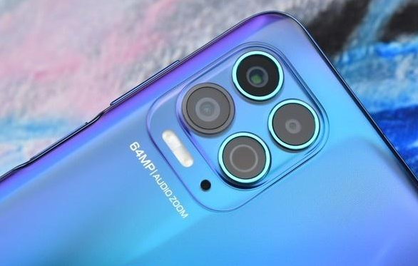 摩托羅拉推出了Edge S，售價(jià)1999起