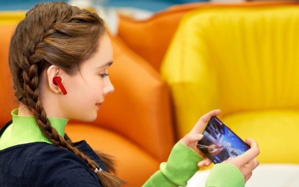 華為的新型無(wú)線(xiàn)耳機FreeBuds 4i于今天推出