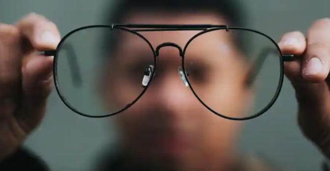 Apple Glass可以自行清潔鏡片，并獲得新專(zhuān)利