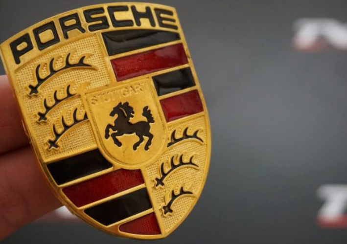 保時(shí)捷推出了兩款電動(dòng)自行車(chē)eBike Sport和Cross