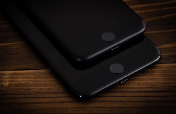 據巴克萊分析師稱(chēng)，iPhone 13有望具有顯示Touch ID