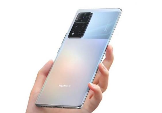 Oppo Reno 5 F有一個(gè)四攝像頭系統
