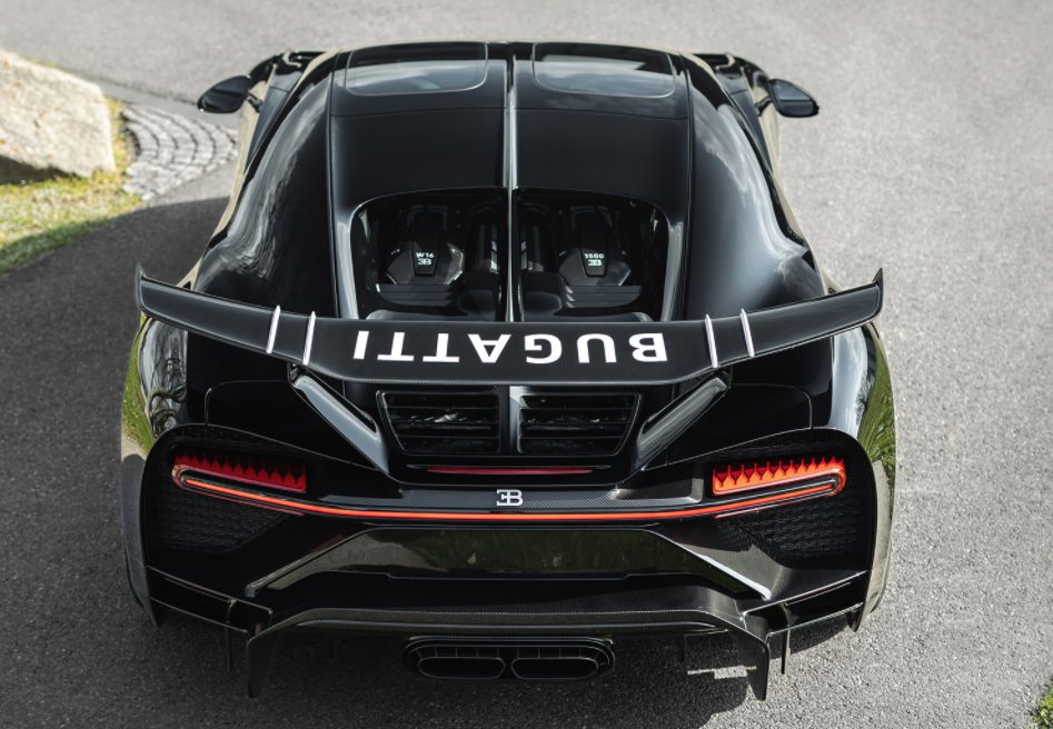 布加迪（Bugatti）的第輛300凱龍（Chiron）是一款Pur Sport車(chē)型