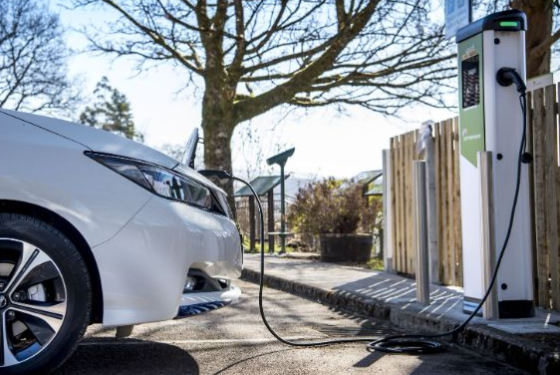 英國電動(dòng)汽車(chē)的繁榮為房地產(chǎn)公司帶來(lái)挑戰