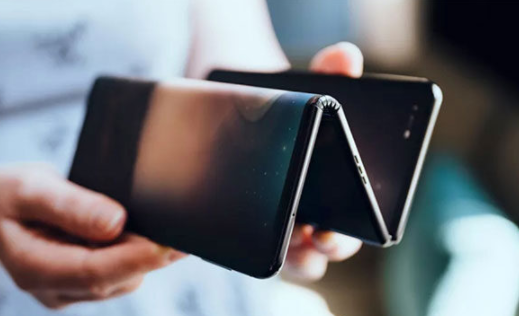 三星已將其可折疊手機歸入Galaxy Z系列