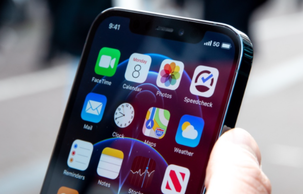 現在更新至iOS 14.5和watchOS 7.4，以使用Apple Watch解鎖iPhone