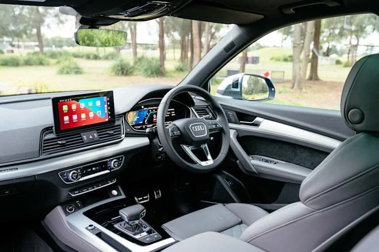 柴油在奧迪更新版SQ5 SUV的引擎蓋下卷土從來(lái)，但能否超越汽油動(dòng)力的競爭對手？