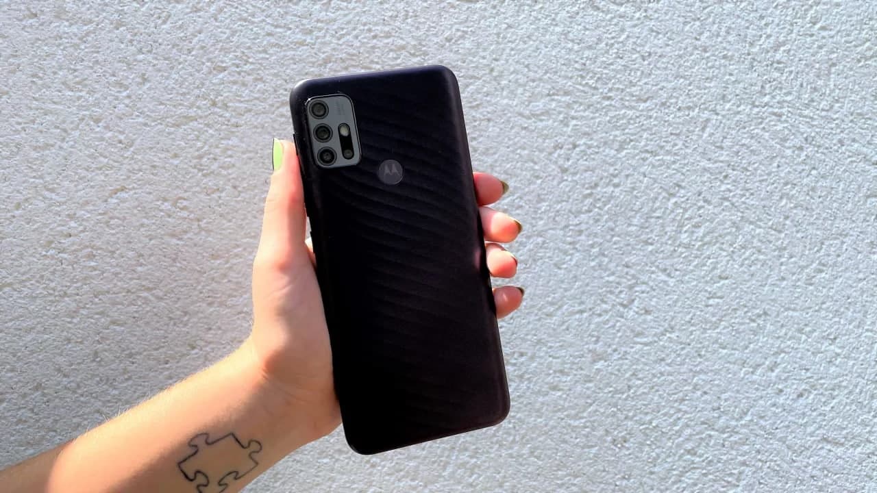 摩托羅拉 Moto G10 評測：非常便宜，非?；?，絕對有能力