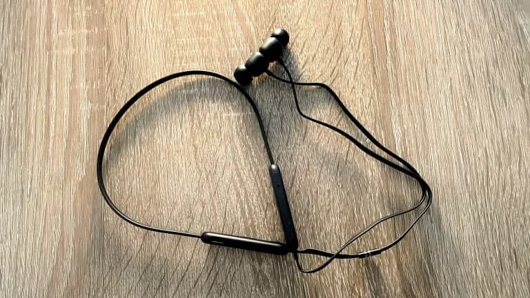 Beats Flex 評測：為 Apple 用戶(hù)打造的廉價(jià)連接無(wú)線(xiàn)耳機