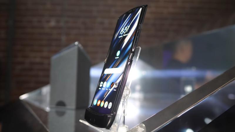 摩托羅拉的 Razr 5G、OnePlus 9 系列和更多 Android 設備正在發(fā)售