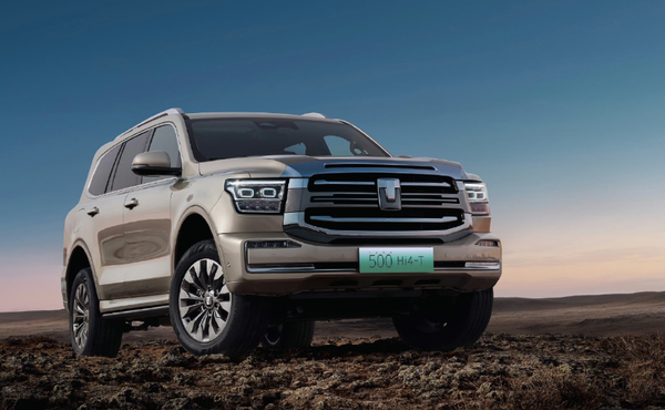 人民汽車(chē)評價(jià)長(cháng)城：失去理智和王者風(fēng)范 昏招百出