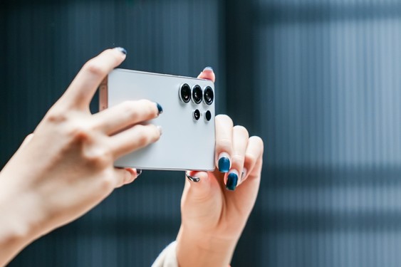 氛圍感大片隨手拍 三星Galaxy S25 Ultra定格光影之美