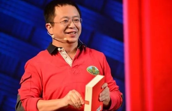 周鴻祎談盜版自傳美顏封面：賣(mài)家秀和買(mǎi)家秀差距不小