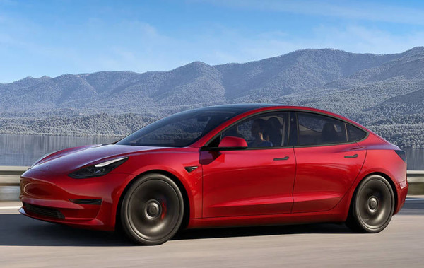 博主稱(chēng)特斯拉中國區市場(chǎng)需求不足 Model 3/Y將再次降價(jià)