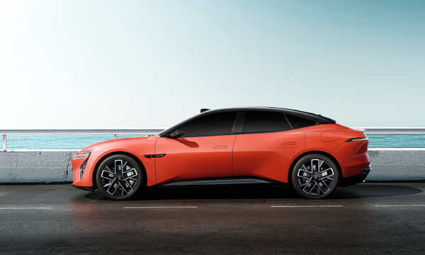 阿維塔06外觀(guān)正式公布 自帶黑色懸浮頂 預計年底亮相