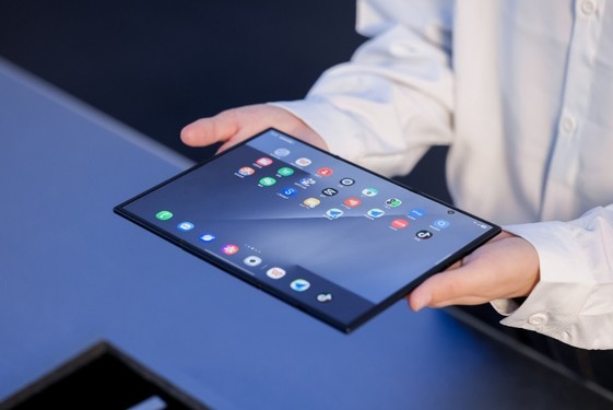 三折疊如何重塑手機形態(tài)？三星Galaxy Z TriFold技術(shù)邏輯解析