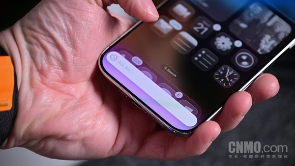 全新Siri能成為蘋(píng)果的另一個(gè)殺手锏嗎？
