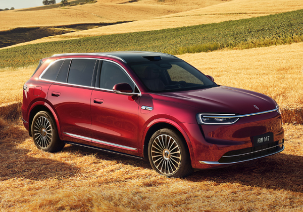 2025 1-8月中國汽車(chē)行業(yè)收入6.8萬(wàn)億 同比增幅達8%